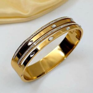 Simple Elegant Bangle Bracelet