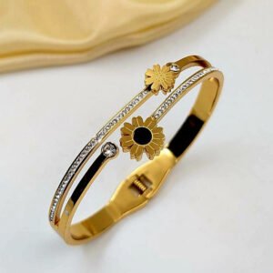 Flower Shine Elegant Bangle Bracelet