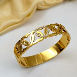 Elegant Heart-Link Bracelet by JewelTara