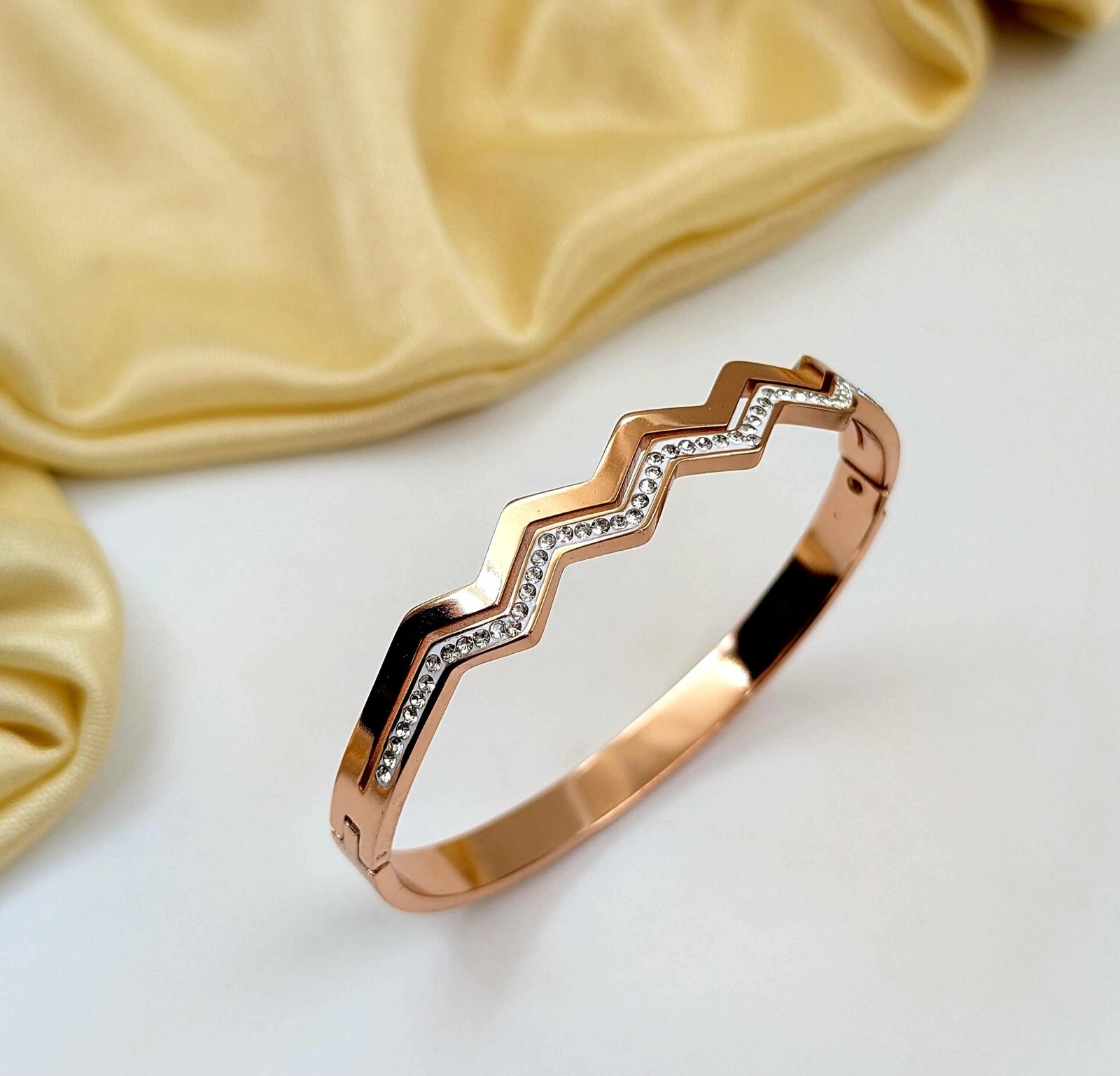 Sparkle Edge Zig-Zag Bracelet - Image 2